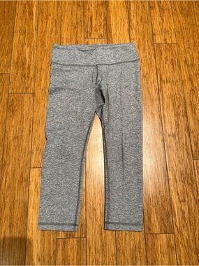 Women’s Lululemon Capri Leggings